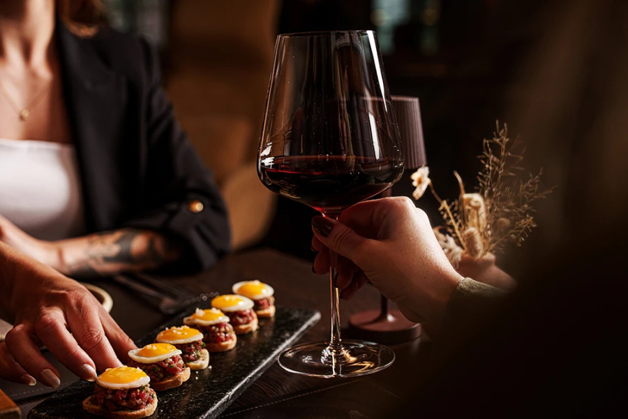 Os princípios e encantos da harmonização e da escolha de vinhos
