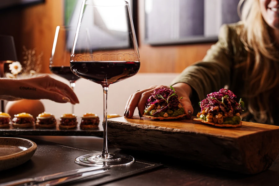 Os princípios e encantos da harmonização e da escolha de vinhos