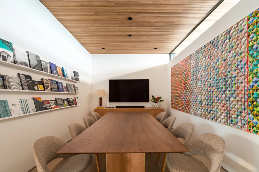 Galeria IDEE reúne arte, design e arquitetura em Curitiba